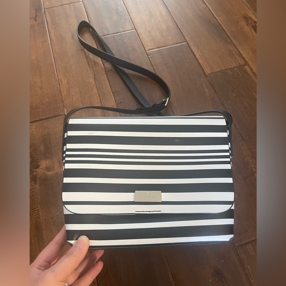Kate spade purse - Picture 1 of 6